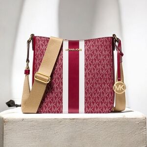 NEW Michael Kors Berry and Beige Crossbody Bag with Gift Box
